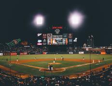 库里巅峰对决，Rookie与60激战湖人分钟，高光表现胜负难料！